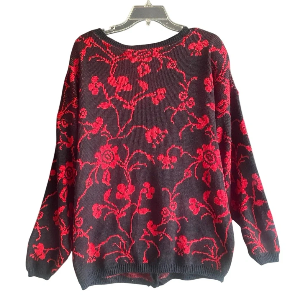 The Villager Long Sleeve Black/Red Floral Print Button Down Cardigan Sweater. Lg